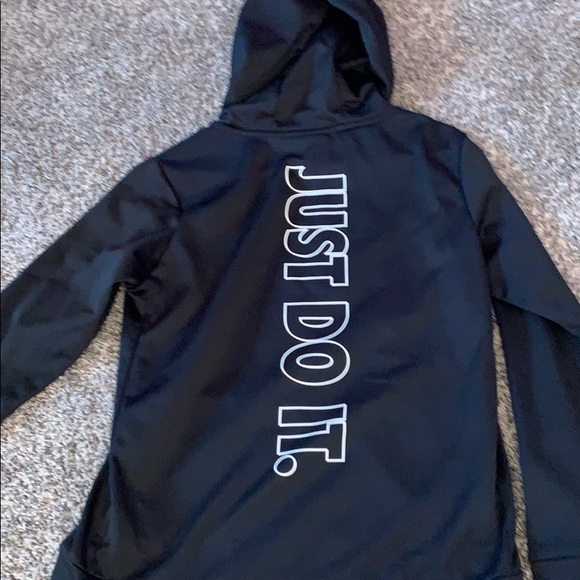 NIKE dri-fit Black hoddie - Picture 2 of 3